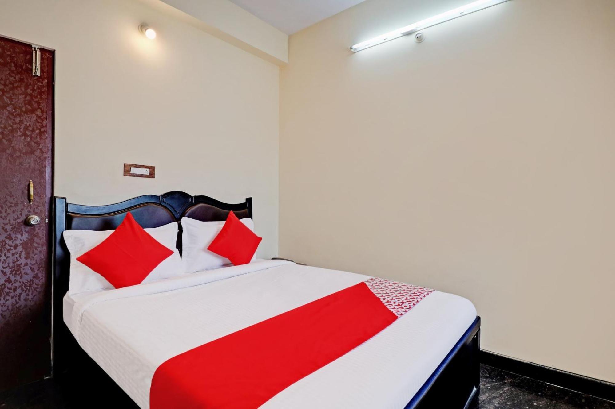 Hotel O Blooms Inn Bangalore Exterior photo