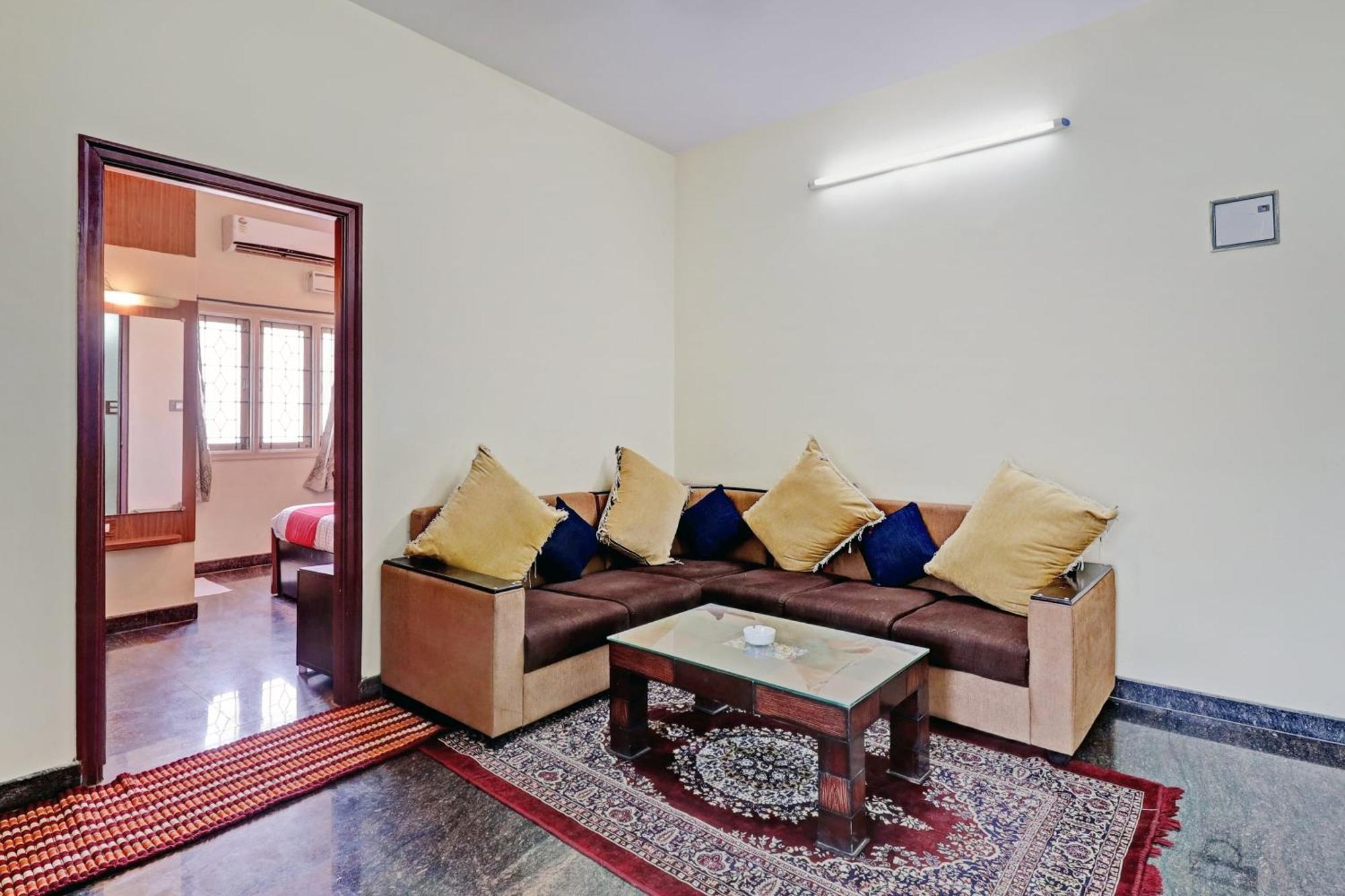 Hotel O Blooms Inn Bangalore Exterior photo